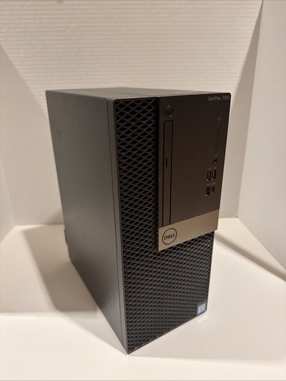 Dell i7 Desktop – 64GB RAM, 1TB NVMe, GTX 1650 SUPER, 2.5GbE NIC – Upgraded PSU