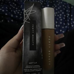 Fenty Beauty foundation 