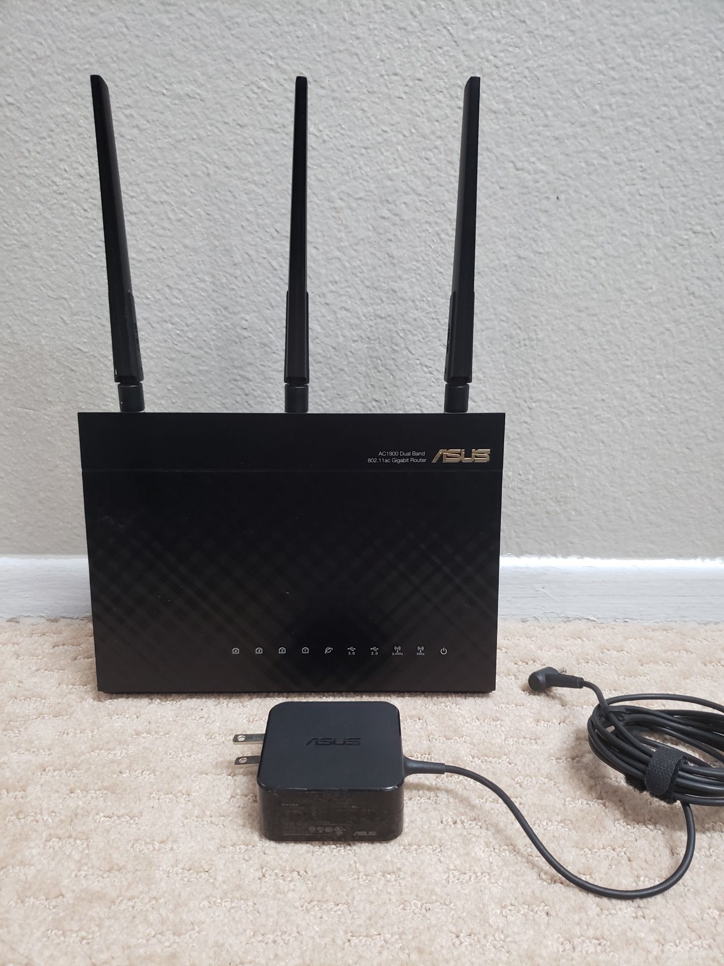 ASUS AC1900 WiFi Gaming Router (RT-AC68P) Gigabit Wireless Internet Router