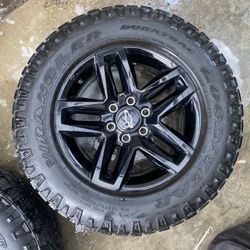 Chevy Silverado Trail boss 18” Wheels (fits Silverado 1500, Sierra 1500, Tahoe, Yukon, Suburban 