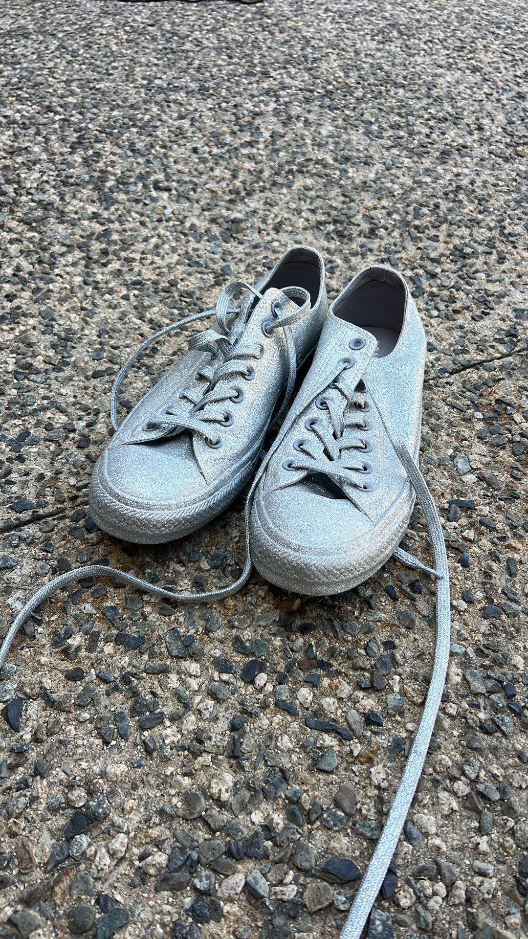 Size 10 Silver Converse
