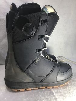 Size 8 M Ride Snowboard Boots