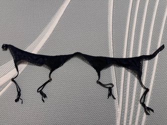 Victoria’s Secret Very Sexy Garter Belt