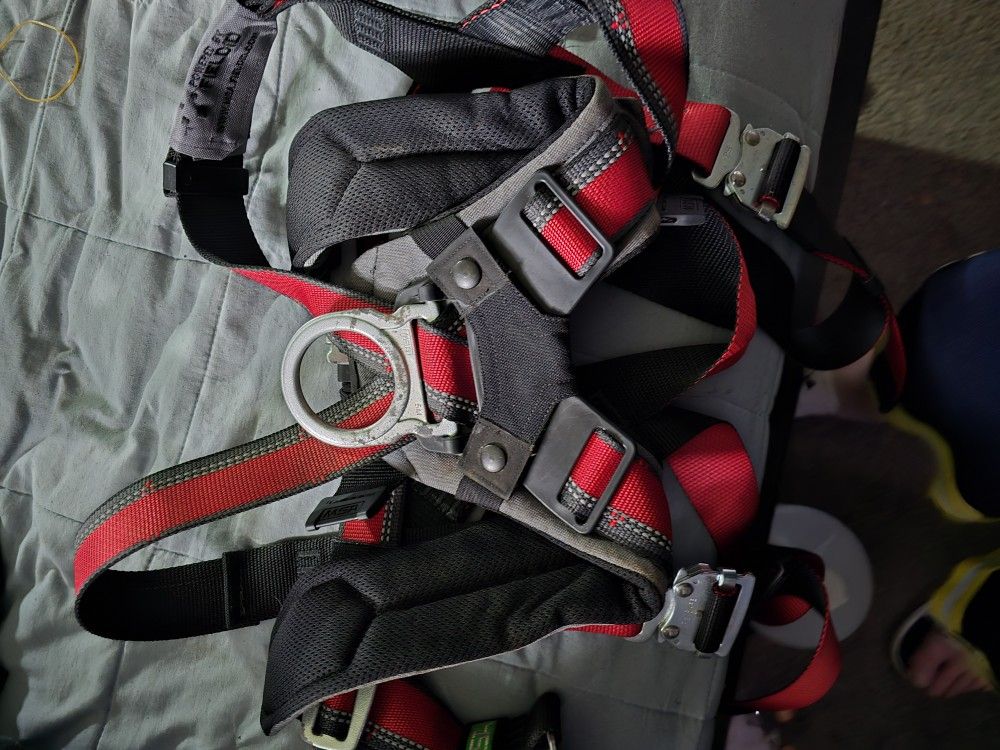 msa Full body harness