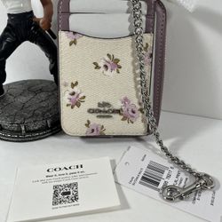 NWT Coach Zip Card Case With Floral Print