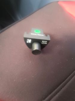 Kicker bass knob