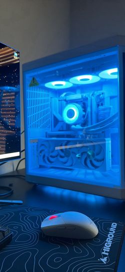 Custom Fully White PC Build