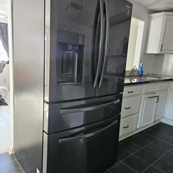 Samsung Refrigerator - Black Stainless Steel Used