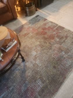 5x8 Area rug