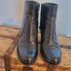 Nice Black Leather Ladies Ankle Boots
