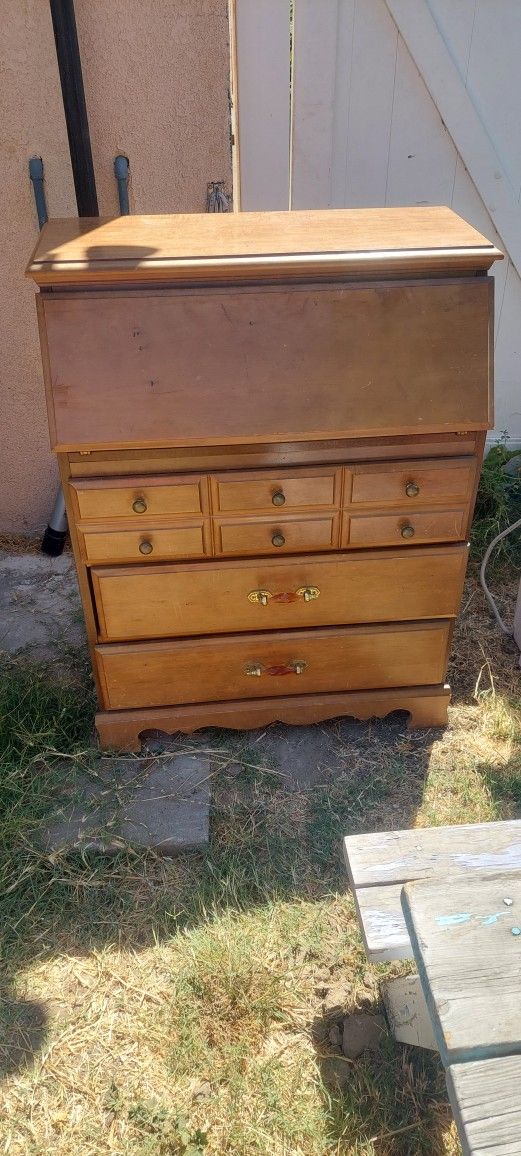 Secretary Desk/dresser