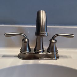 Delta  Bathroom  Faucet 