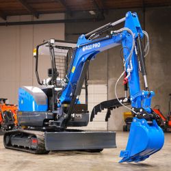 Brand NEW | 3.2 Tonn Kubota Diesel Excavator w/Thumb | Rippa r32pro