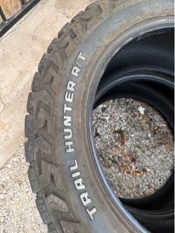 35x12.50r 22Lt  un mes de uso son las 4