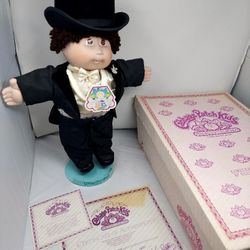 Cabbage Patch Kids Porcelain Collection Jonathan Eric #4894