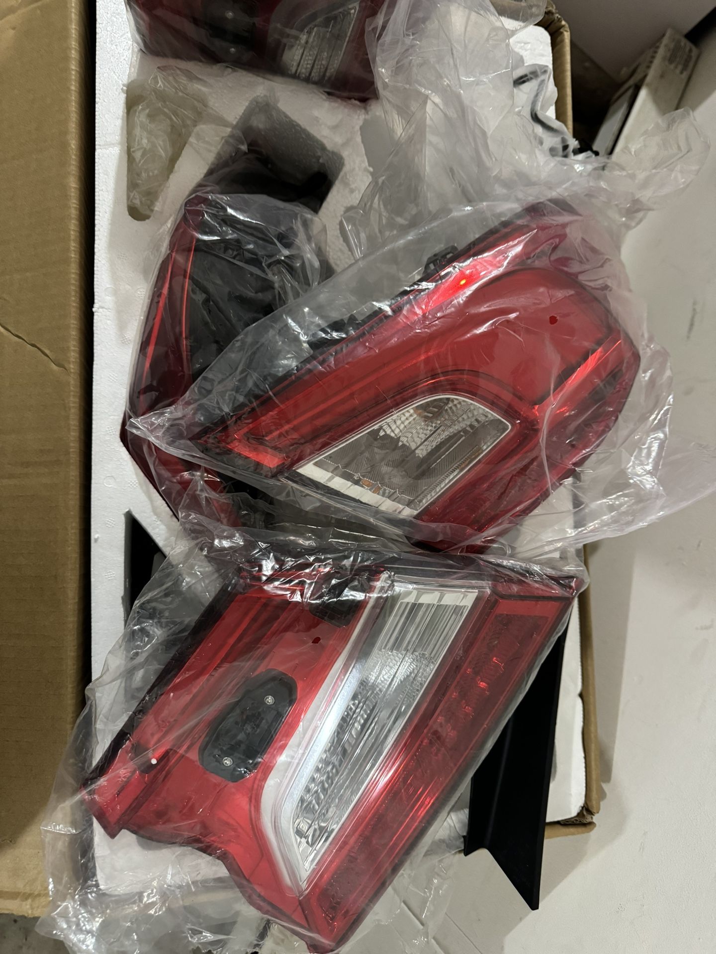 Honda Accord 2018-2022 Tail Light Set