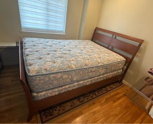 Queen size bed - mattress included