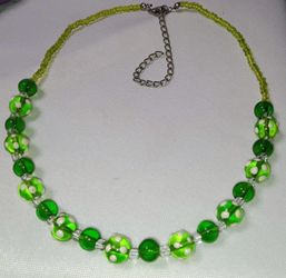 Fun Bright Green Polkadot Glass Beaded Choker Necklace VTG 17"