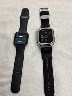Apple Watch 5 Cellular + GPS with Case / Band & Charger