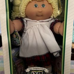 Cabbage Patch Kids 25th Anniversary Premier Edition