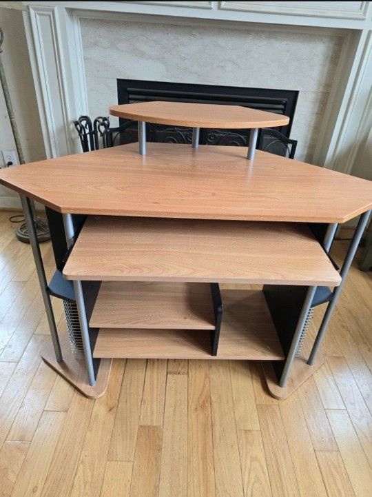 Ikea Desk EXCELLENT Condition!