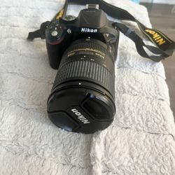 Nikon D5200 With Bag and Higher Lense 