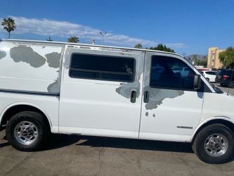 2002 Chevrolet Express