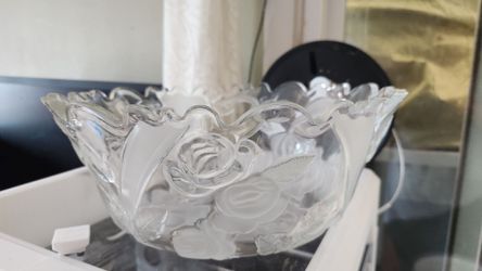 Vintage Glass Bowl with Frosted Etched Roses Scalloped Edge 10.75 Inch Diameter