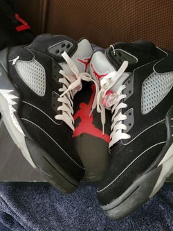 Jordan 5 black metallic size 10 (NO TRADES PRICE IS FIRM)