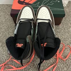 Air Jordan 1 Retro High OG, Size 9.5