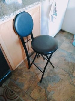Mainstays 24" Vinyl Padded Folding Stools