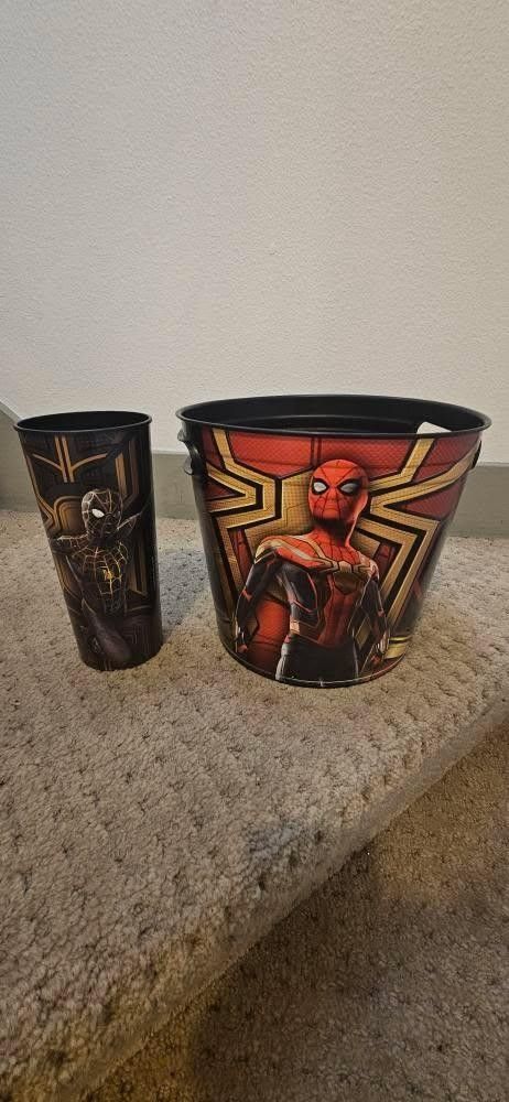 Spider-Man: No Way Home Popcorn Bucket + Drink Cup

Selling my Spider-Man: No Way Home popcorn bucket and matching drink cup.
