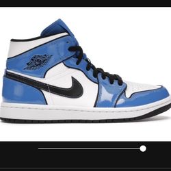 Jordan 1 Mid Signal Blue