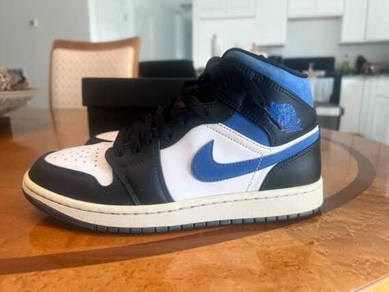 Air Jordan 1 Mid Noir Racer Blue