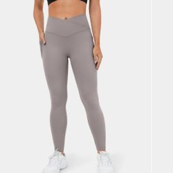 11 Halara Leggings: Pat It Off Collection (Never Worn)