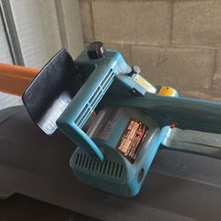 Corded Makita Chainsaw 
