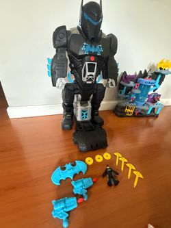 DC Super Friends Batbot and Bat-Tech Batcave Toys (Boys & Girls)