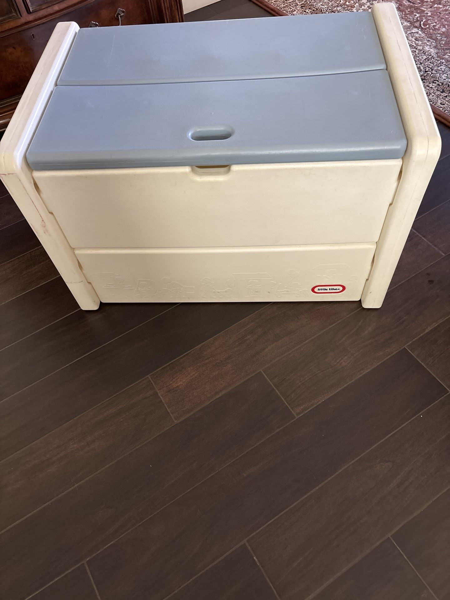 Little Tykes Toy Box And Book Shelf With Drawers