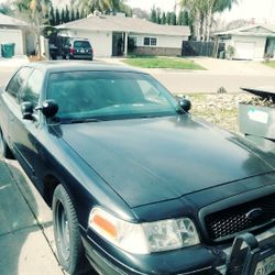 2000 Ford Crown Victoria