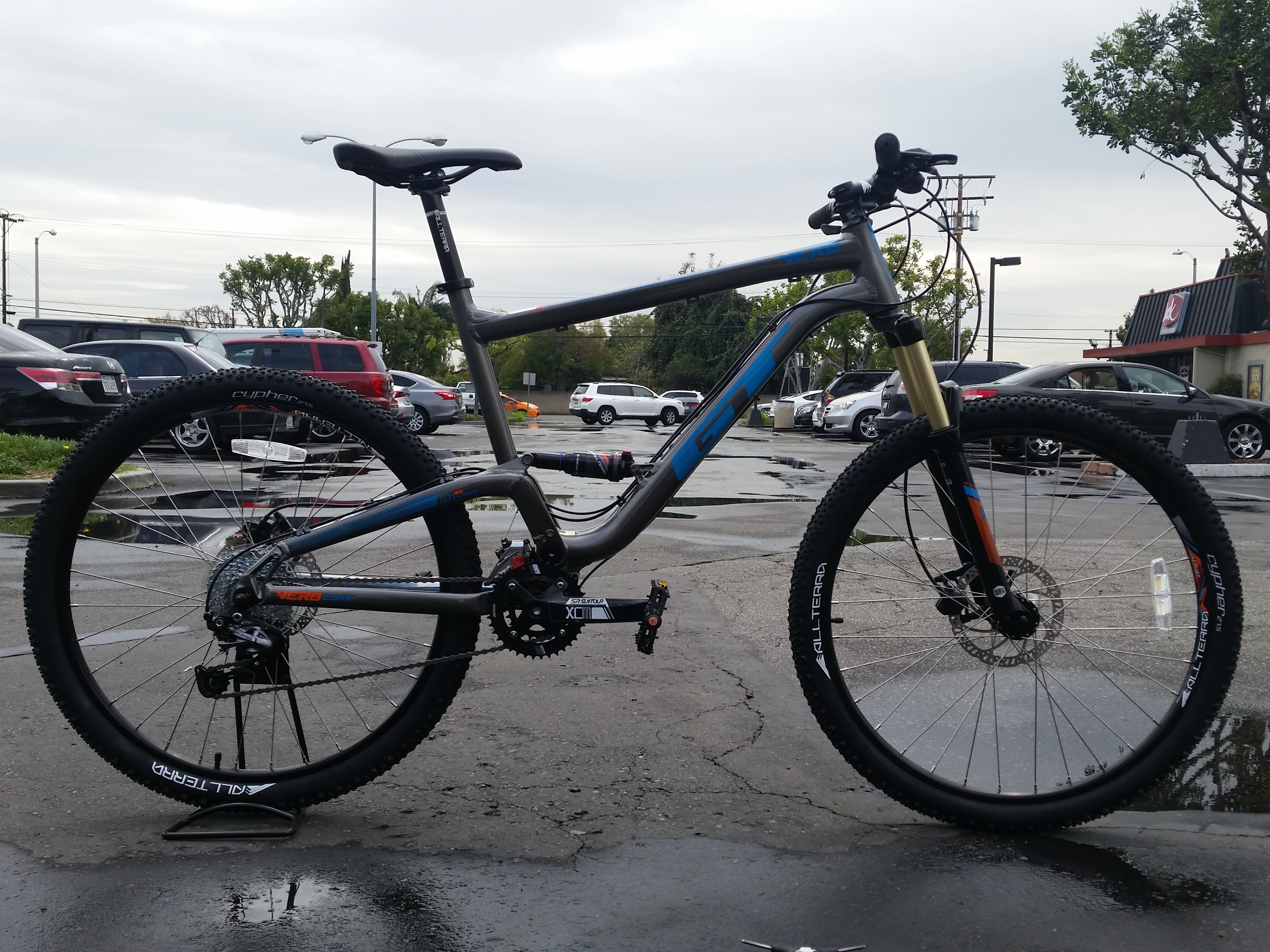 GT Verb Comp 27.5 Full Suspension Mountain Bike xl frame
