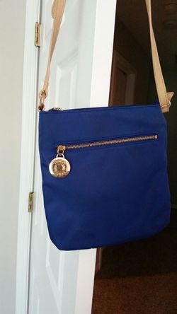 Tommy hilfiger crossbody bag