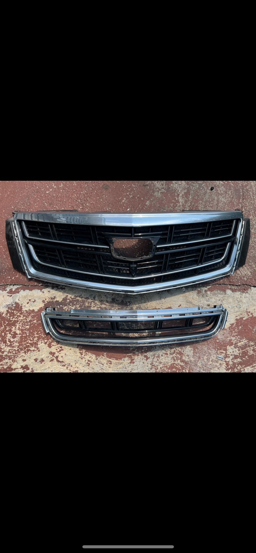 16-17 Cadillac XTS OEM Grille