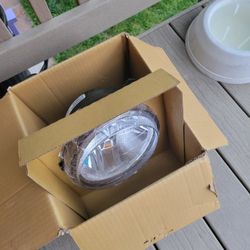 2014 Jeep Patriot Headlight Housing