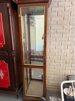 Curio cabinet