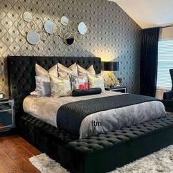 Black Velvet Queen Storage Platform Bed Frame Cama//King Size Available/Mattress Sold Separately,  Financing Options 