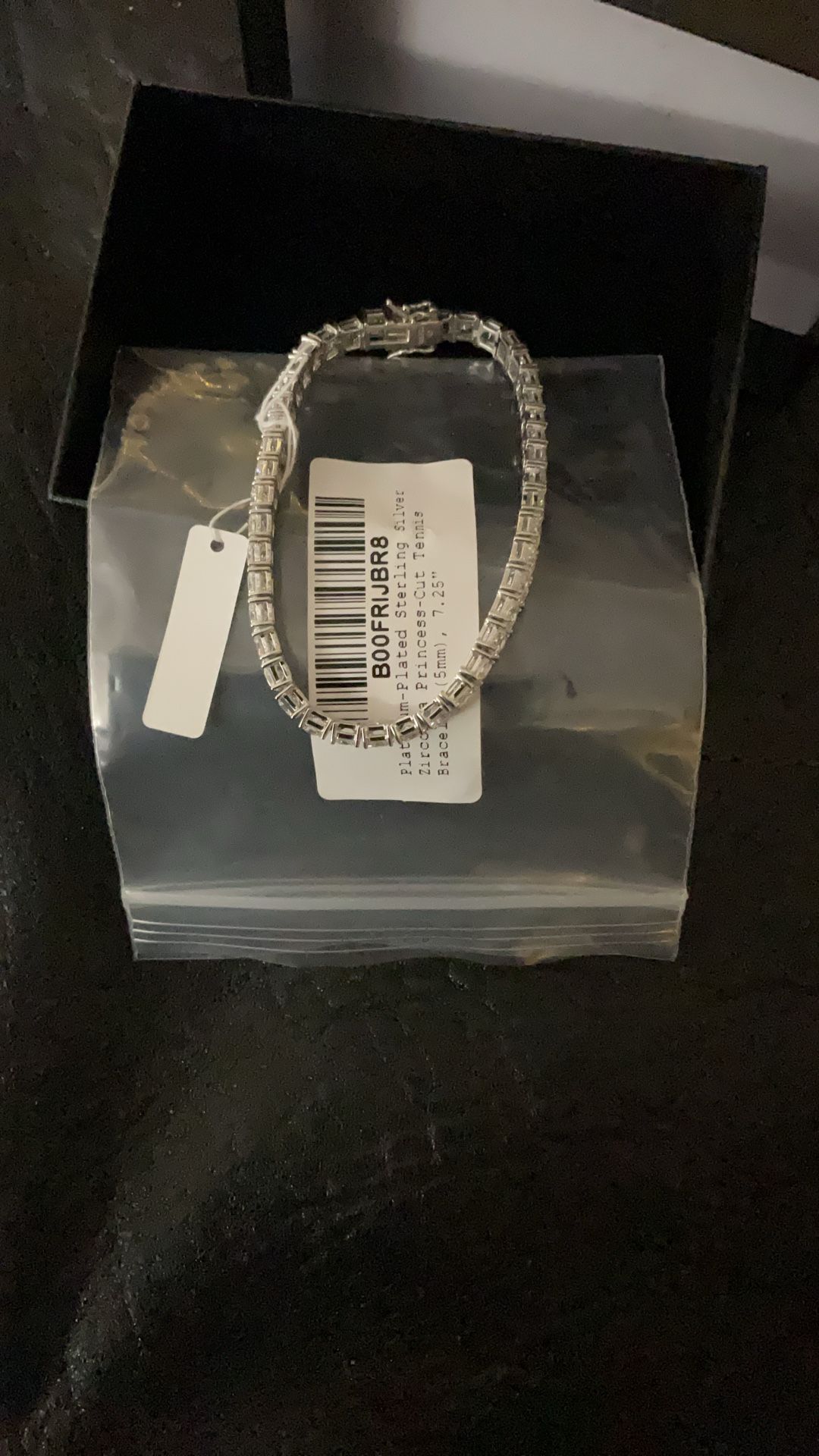 Platinum Plated Sterling Silver Chic Zerconium Tennis Bracelet