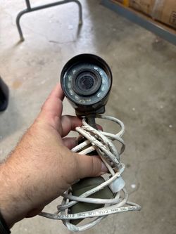 Vivint Outdoor Security Camera VS-HDP450-110 – 1080p