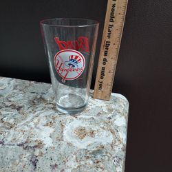 MLB Yankees Logo & Bud Official Beer 16oz Pint Glass