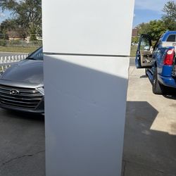 Clean refrigerator in good working order. One compartment is a freezer.  It's missing some shelves.  Interested parties should message an hour in adva