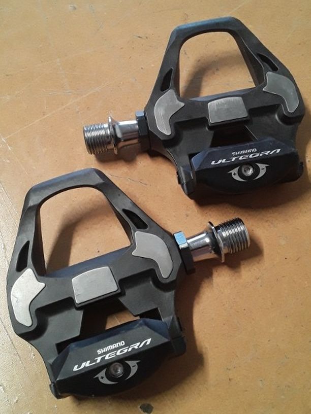 Shimano Ultegra PD R8000 carbon pedals No Cleats Nice condition